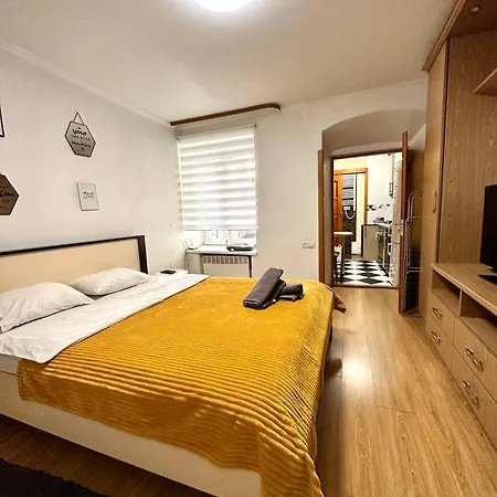 Romantic Apartments- In Historical Center * Lviv