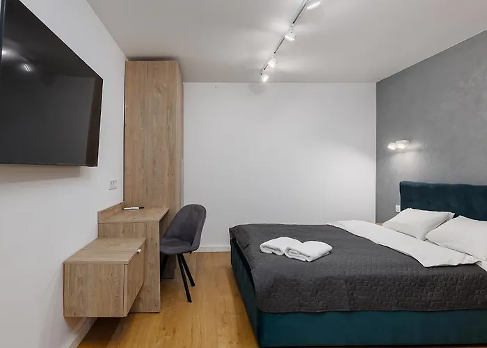 Romantic Apartments- In Historical Center *